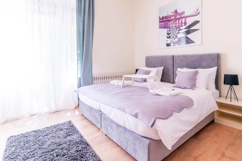 Jevrejska-Central Studio with Free Parking