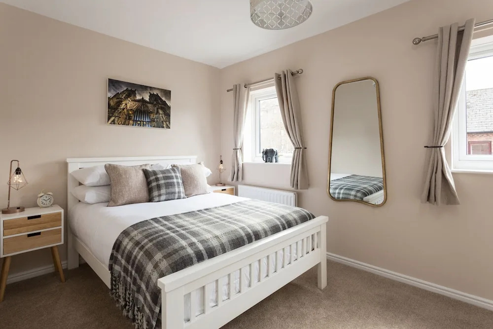 Fewster Way Townhouse