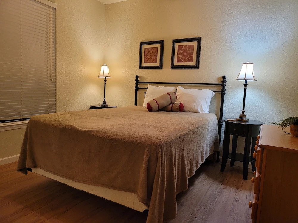 Bp812cp 4 Bedroom Condo in Bella Piazza