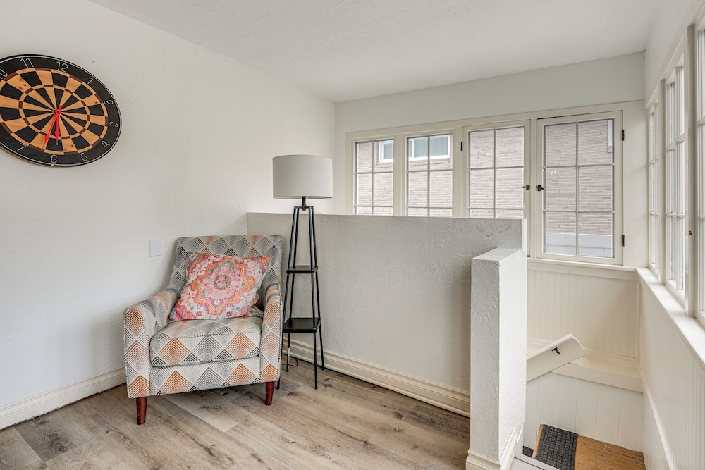 Walk to Dtwn Camas: Pet-friendly Retreat w/ Yard!