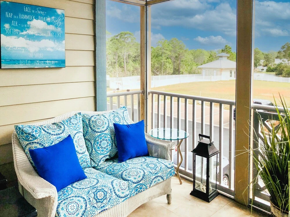 Walk to the Beach! Seagrove Highlands Gem With Pool - 3 Bedroom Condo