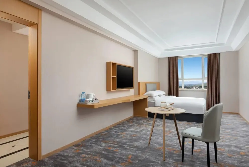 Days Hotel by Wyndham Xinyuan Nalati Airport