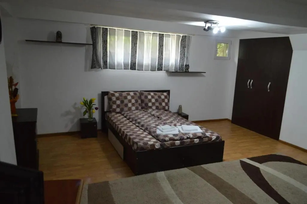 Csikos Apartment