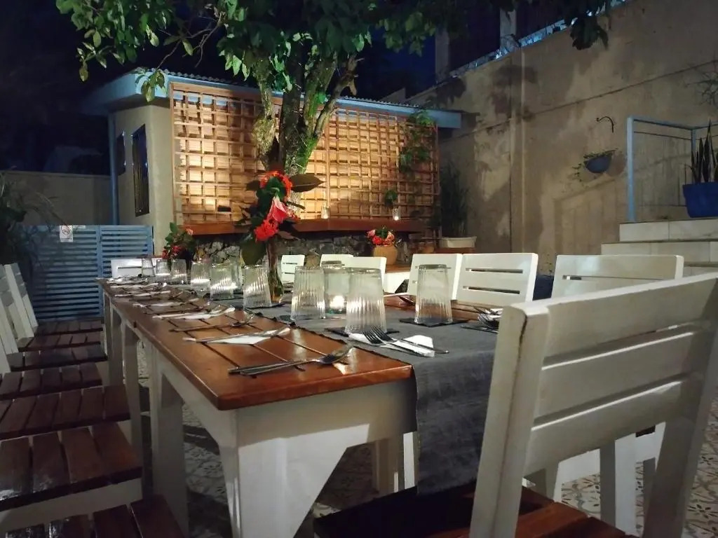 Cole Street Guesthouse