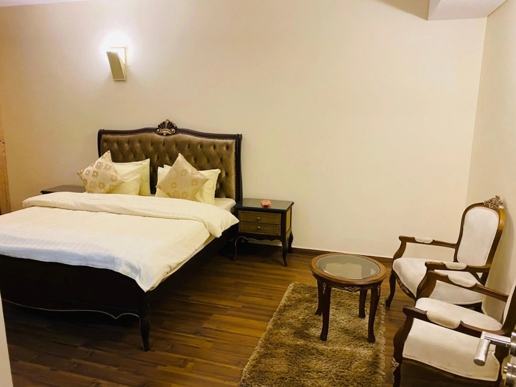 Royal Two Bed Room Luxury Apartment Gulberg