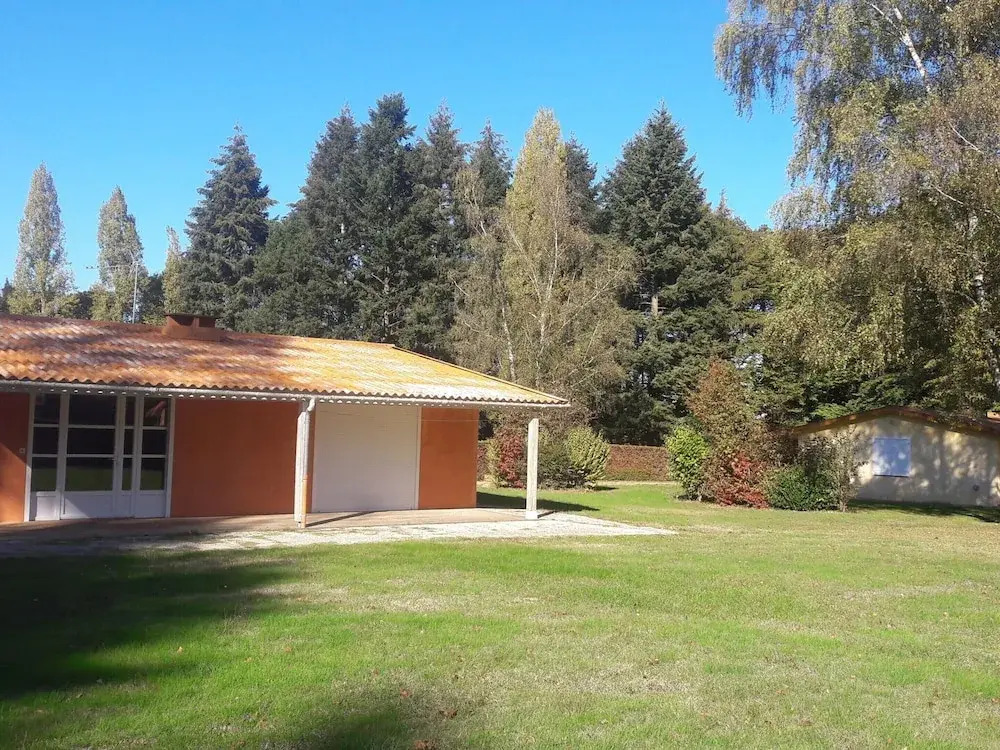 Gite With Terrace in Sauze-vaussais