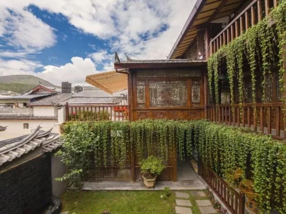 Lijiang Yupin Courtyard Inn