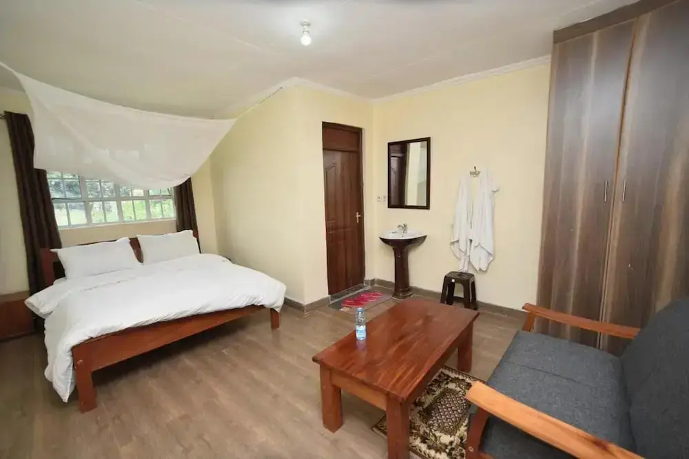 Waikiki Guest House Kiminini