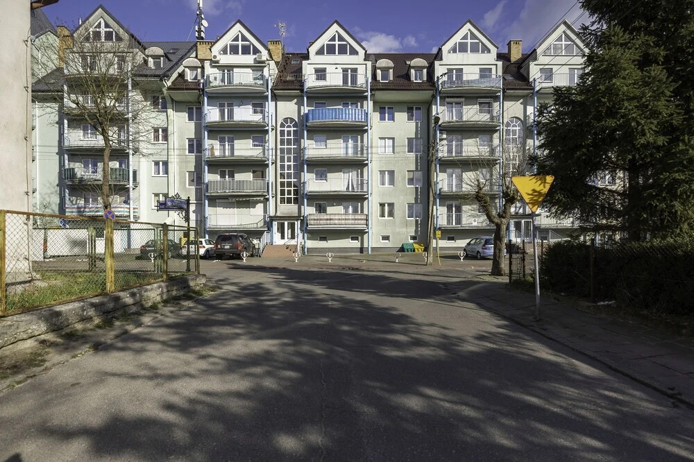 Sklodowskiej-curie Apartments by Renters