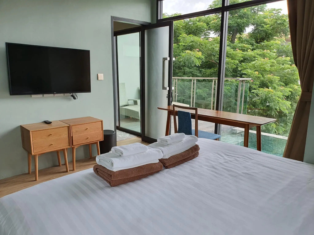 Eco Cozy Beachfront Resort Chaam