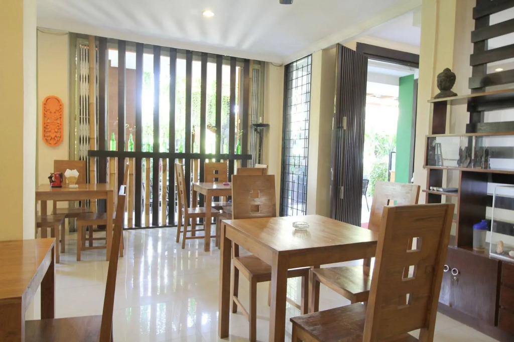 Airy Gianyar Hasanuddin Gang Dugul Sari Bali