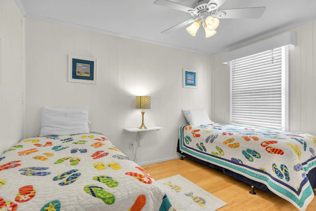 Sunkissed 2 by Oak Island Accommodations