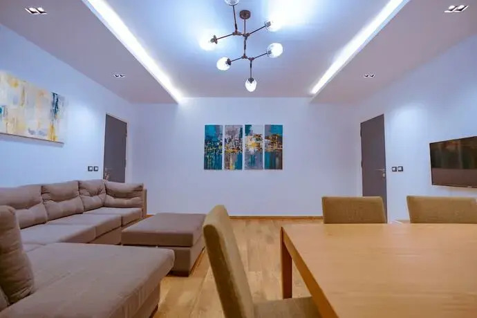 Travelholic Residence New Cairo