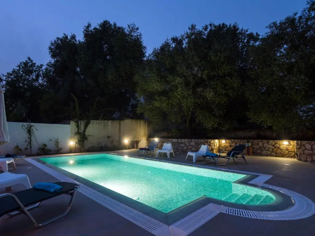 Koxyli Studios & Apartments