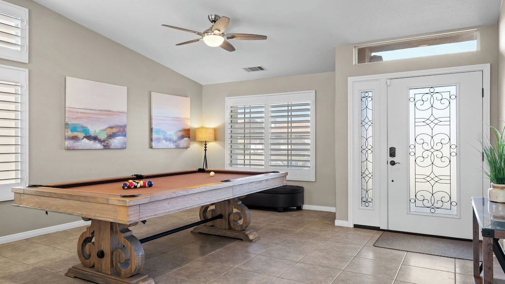 La Quinta Desert Haven Luxe Stay w/ Private Pool, Hot Tub, Pool Table