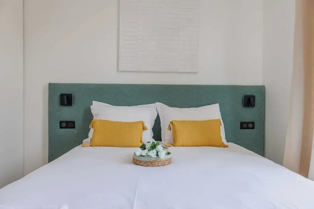 Renovated Studio rue du Roi de Sicile / Marais