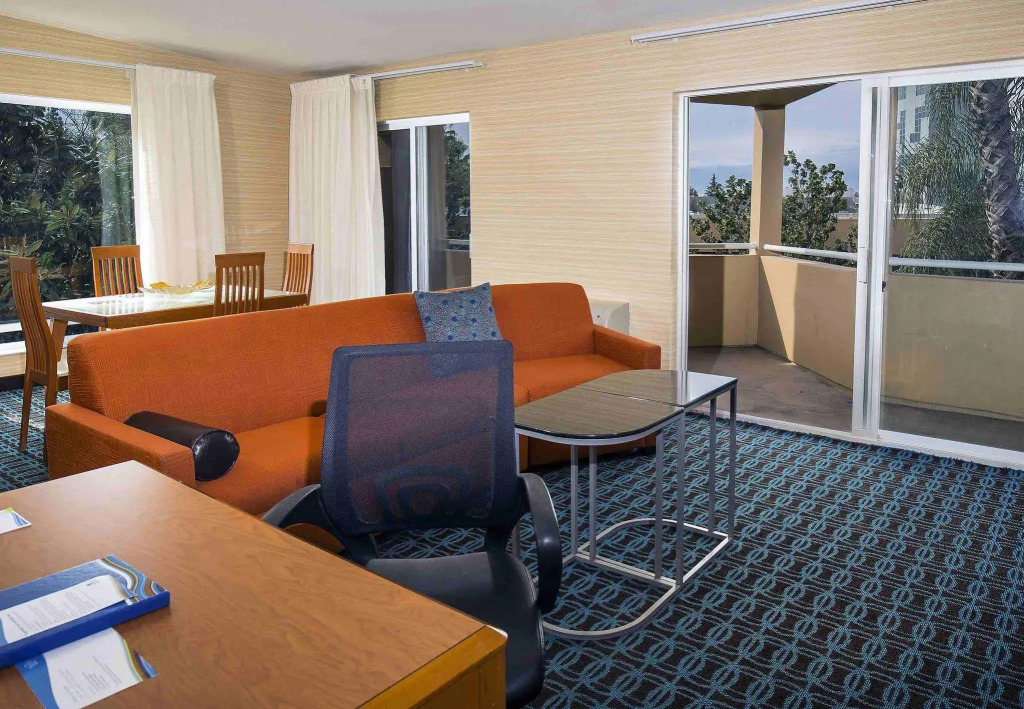 Fairfield Inn and Suites by Marriott San Jose Airport