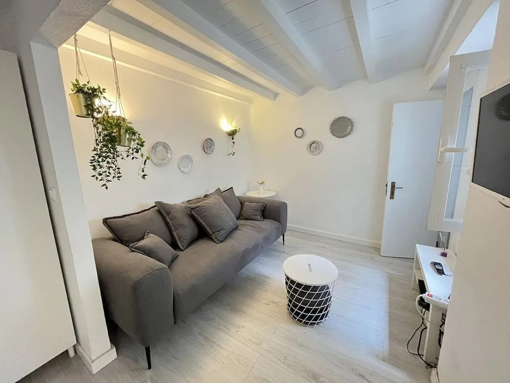 Urban &Trendy Duplex close to Lx Factory