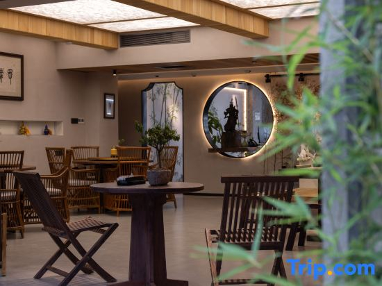 Muyin Pure Joy Mountain Retreat