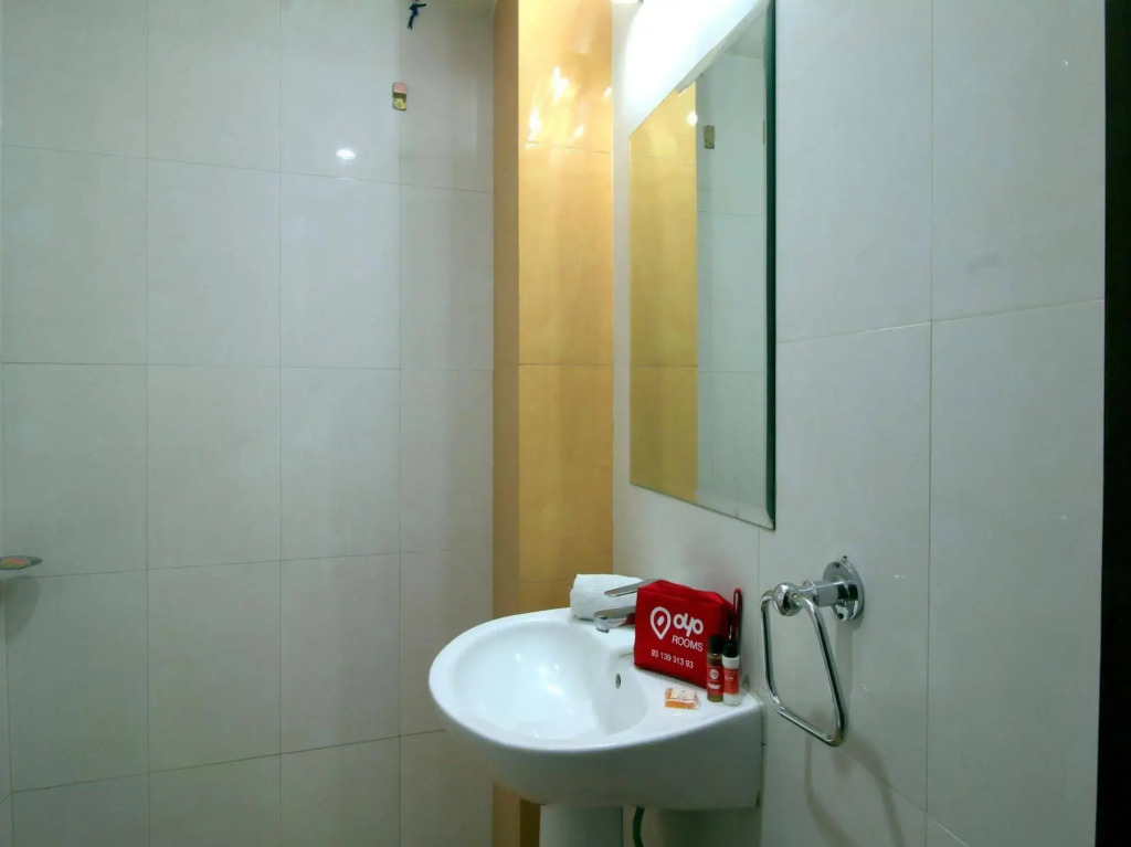 OYO Rooms Shastri Nagar Barkatullah Stadium