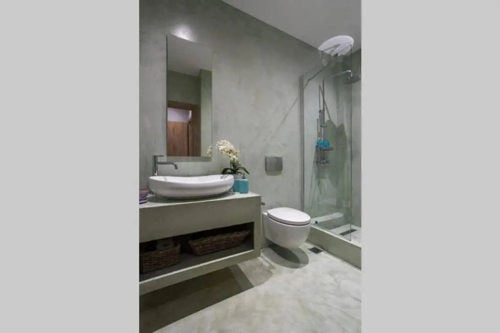 Fresh Downtown Modern 2 bdrm aptmt Thessaloniki