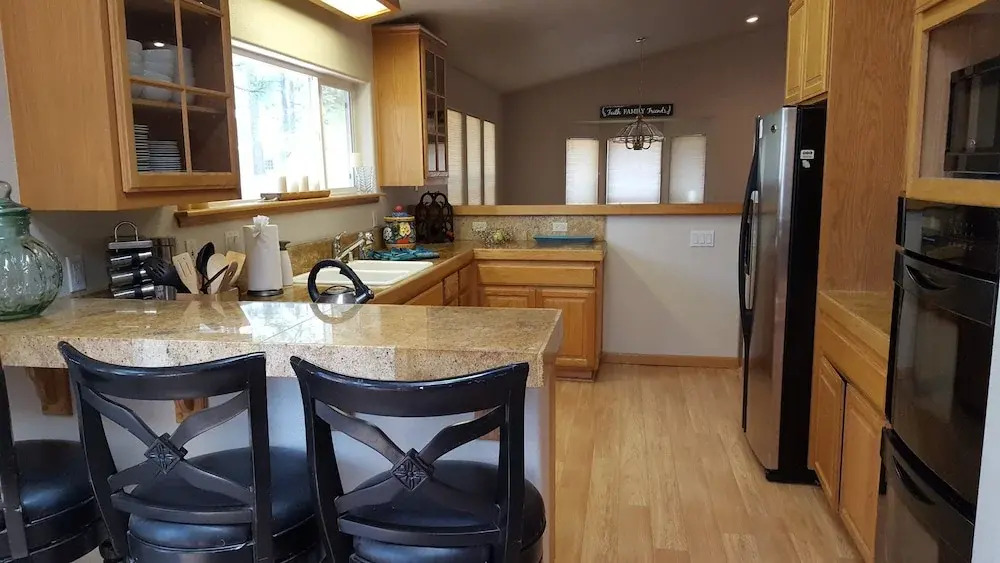 Pet Friendly,close to Heavenly With Hot Tub