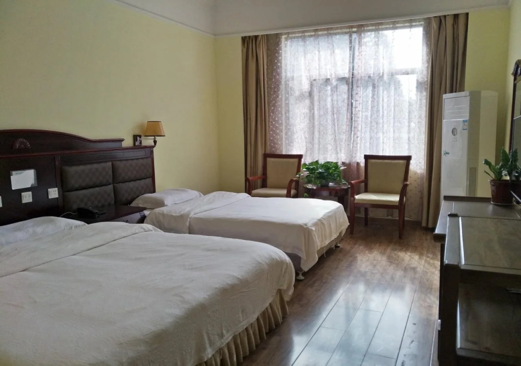 Zhangjiajie Yalin Express Hotel
