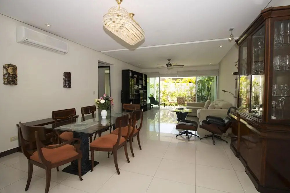 Downtown Apartment Oasis 12