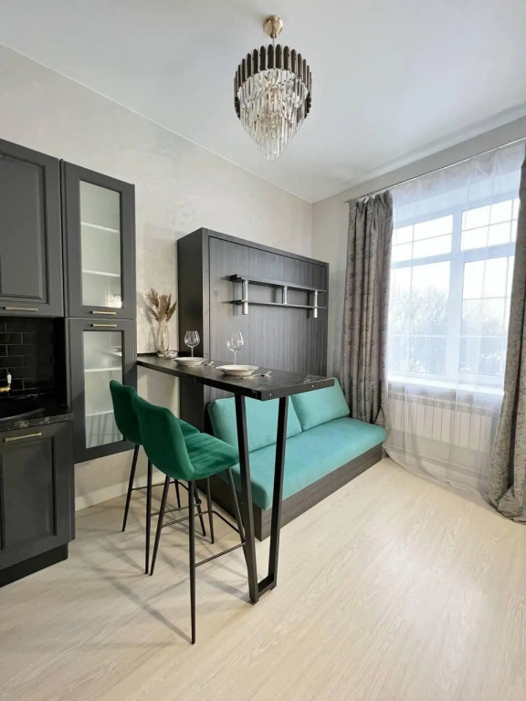 Lucky Room (Лаки Рум) на аллее Первой Маёвки