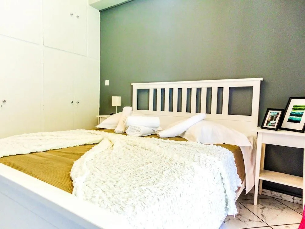 Cozy 2-Bedroom Apartment near Acropolis