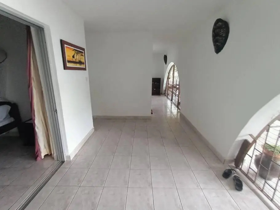 Kivulini House Diani 5 bedroom with pool