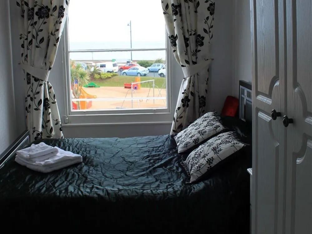 Lynton House Hotel