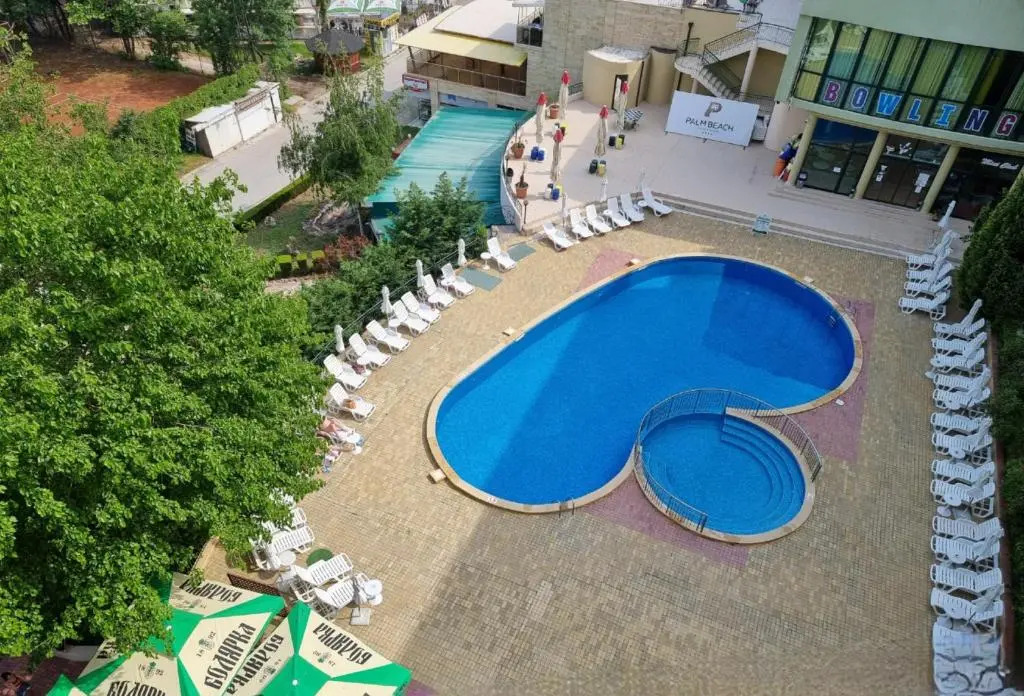 Palm Beach Hotel