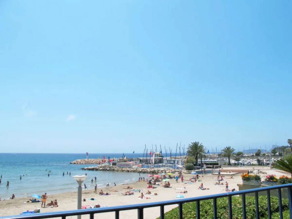 Baie Des Lecques (Scs102)