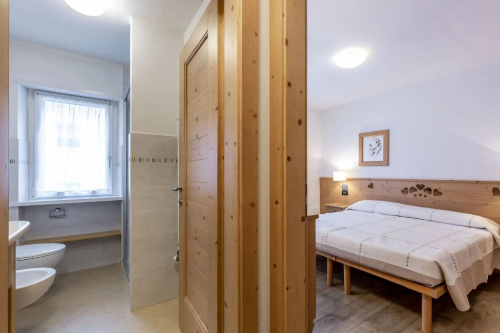 RICCI 15, two-room apartment. (022036-AT-066158)-403 RICCI INT. 15