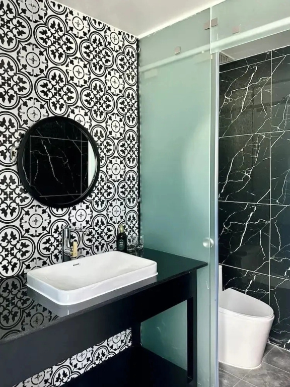 Nereus Hotel