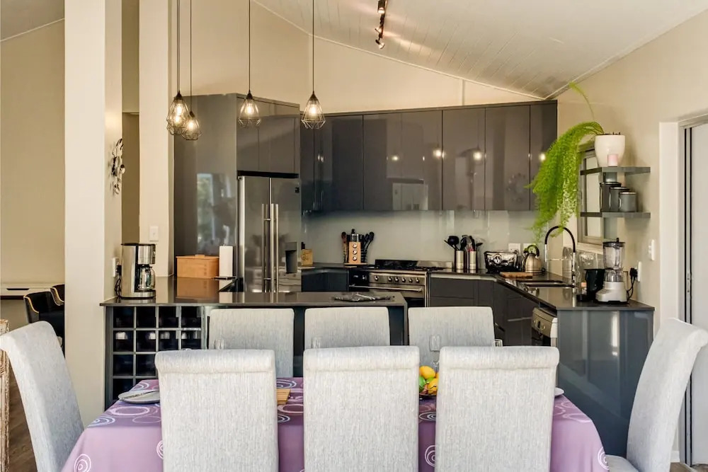 Charming Home With Mountain Views at Rivendell