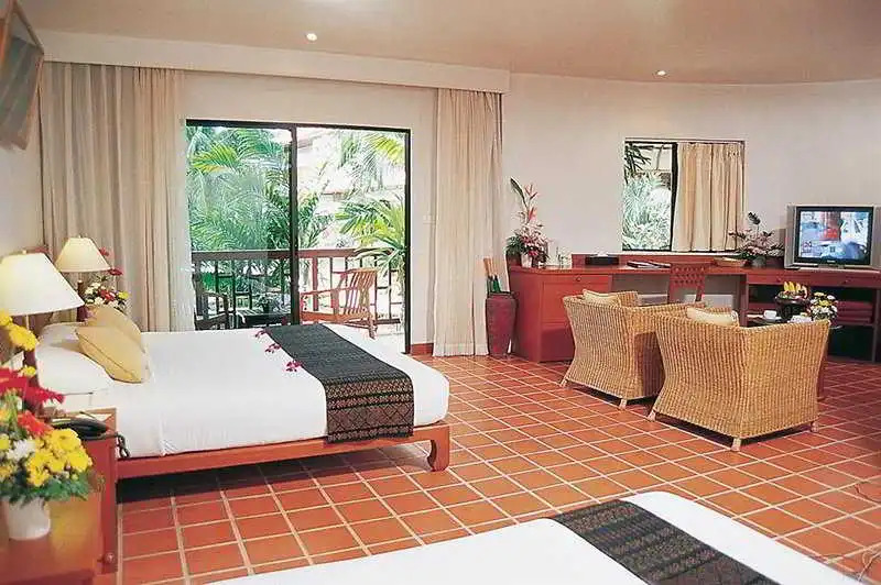 Salathai Resort