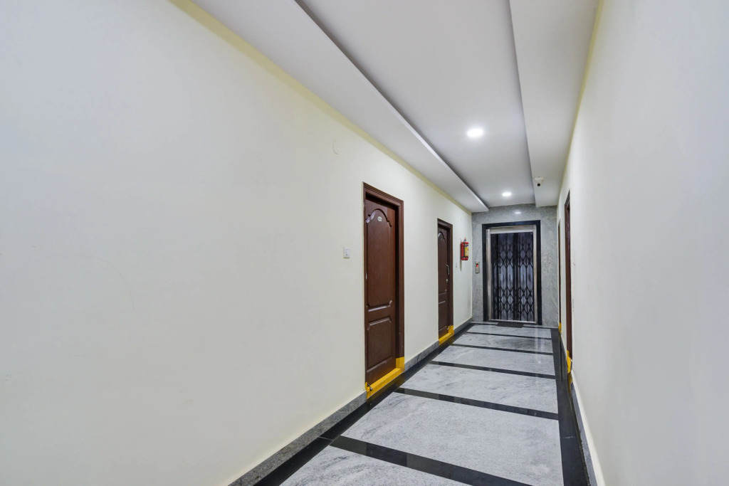 Super Townhouse Hitech City Madhapur