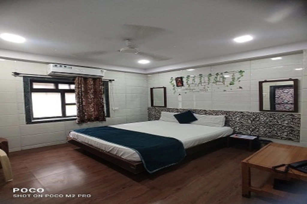 Hotel Geetanjali St Bus Stand Panvel
