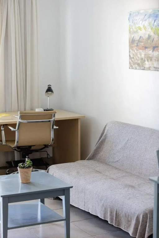 Yannis Apts