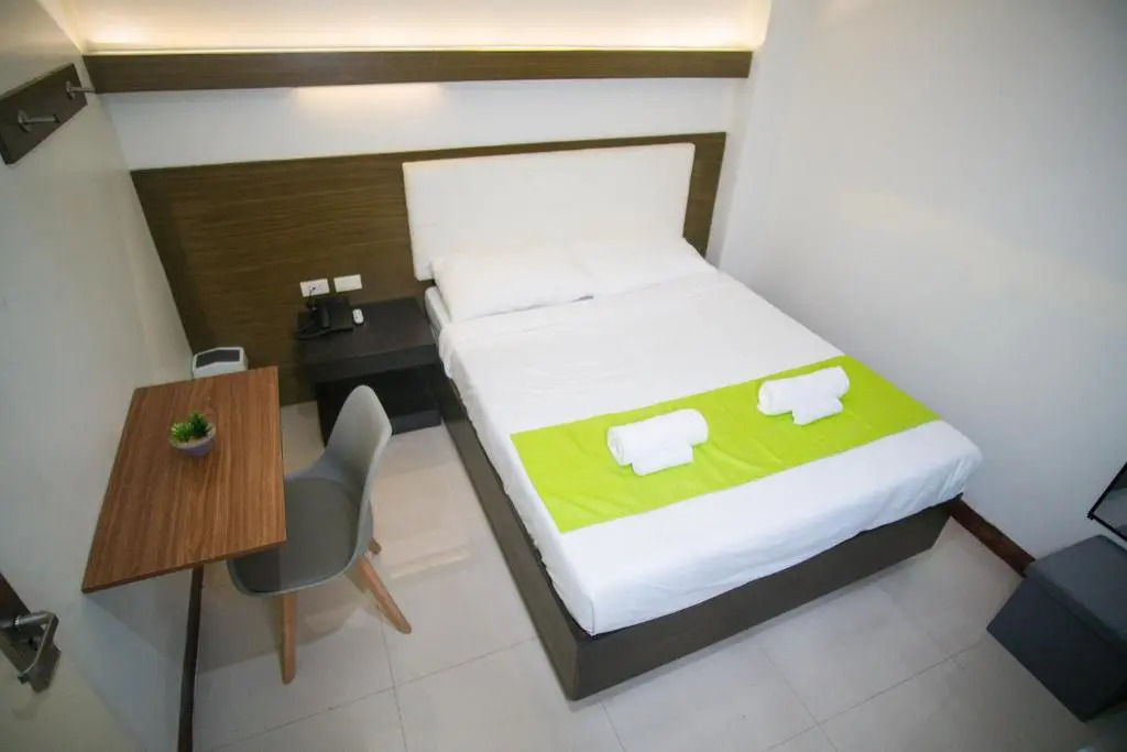 Benrose Hotel
