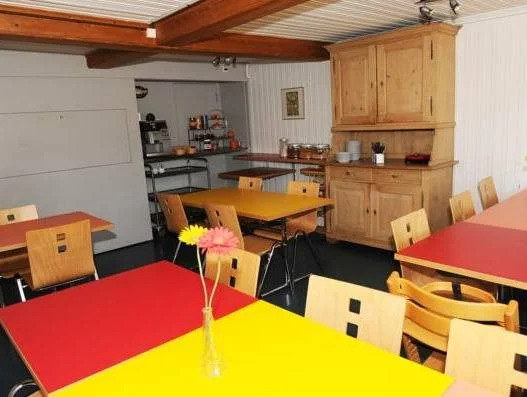 Emme Lodge