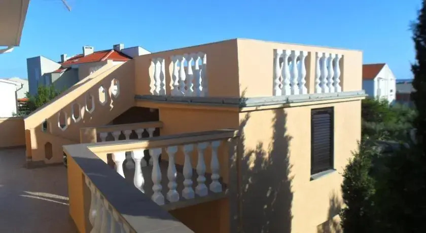 Apartment Dony - Tičić