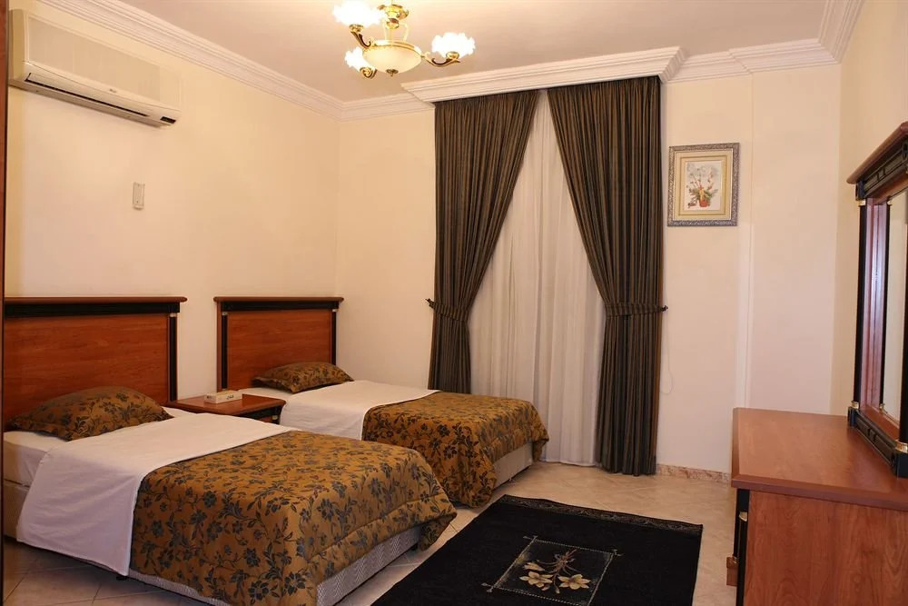 Qasr Al Hamra Waly Al Ahd