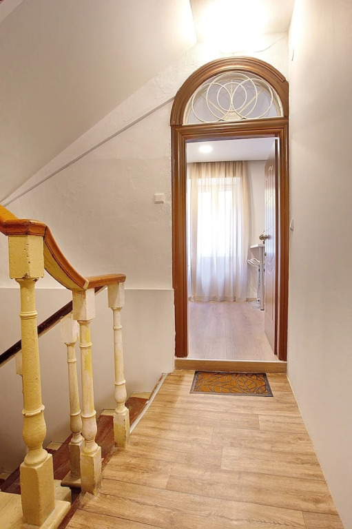 Liston Suites