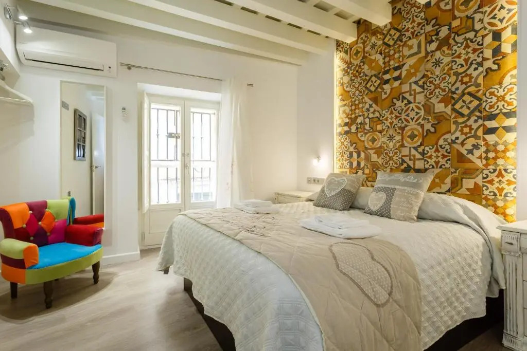 Apartamentos LOTO y LIZ by Cadiz4Rentals