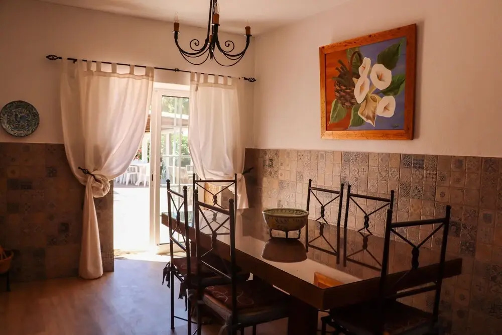 Idyllic Farm House with huge Garden for 14PAX
