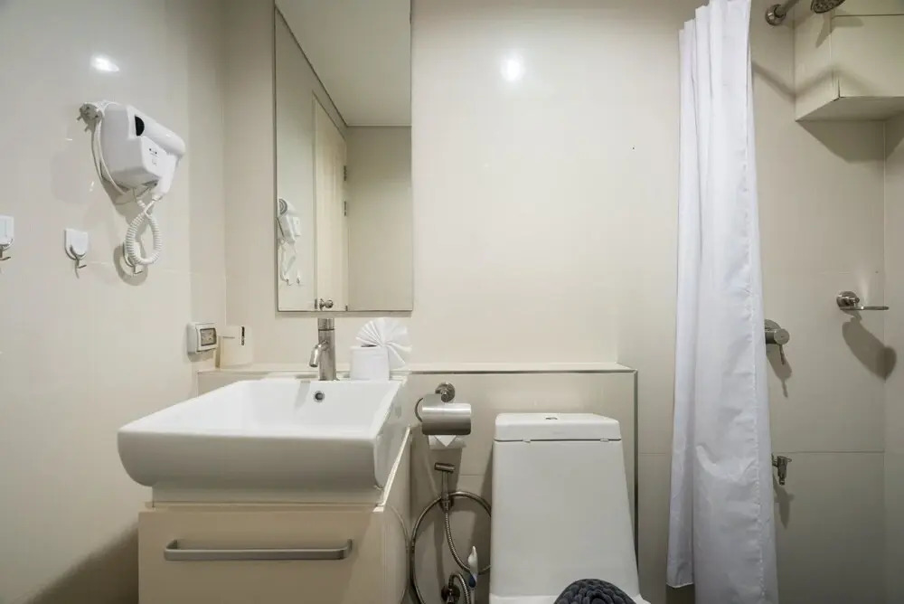 Kamala Regent C403 - High Floor 3 bdr Apartment With Pool and gym