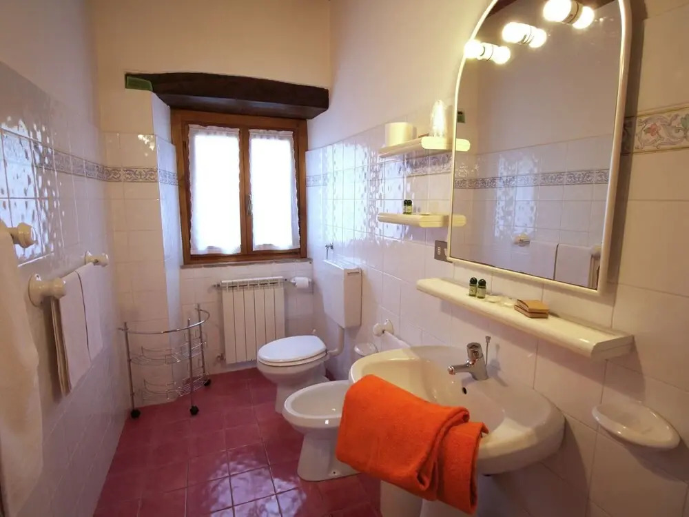 Authentic Farmhouse with Pool, Hot Tub, Playground, Garden